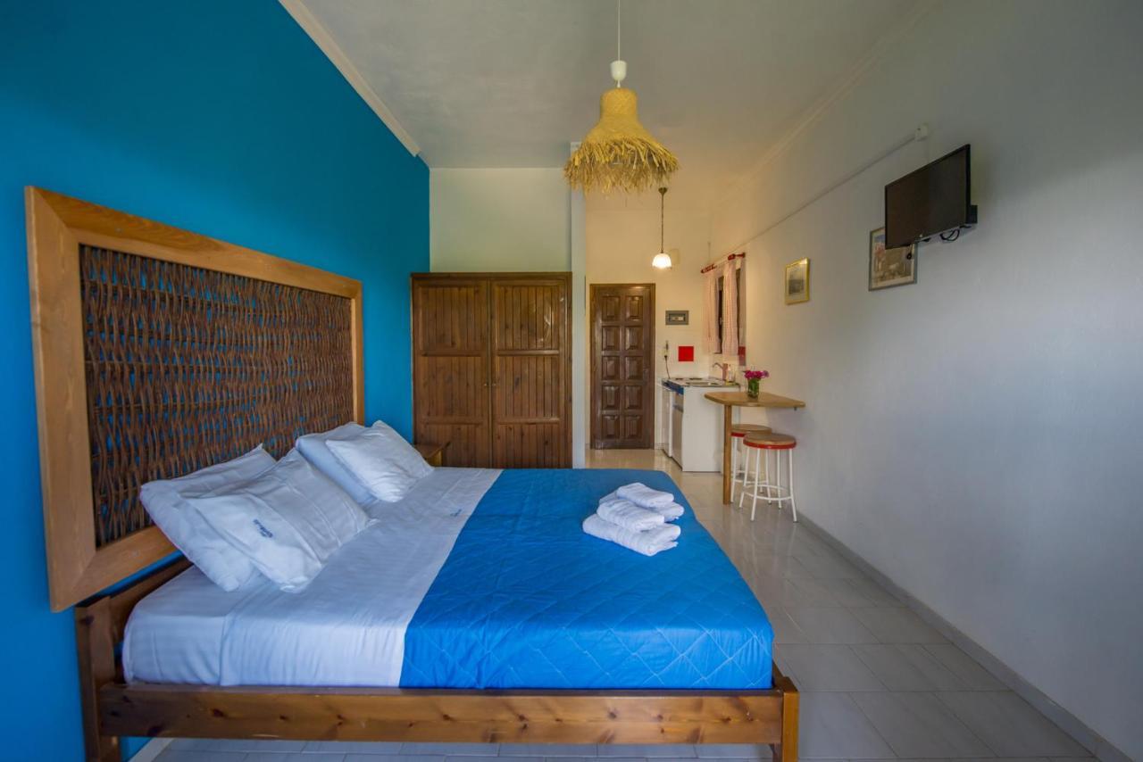 Villa Spyridoula Studios On The Beach Сидари Екстериор снимка