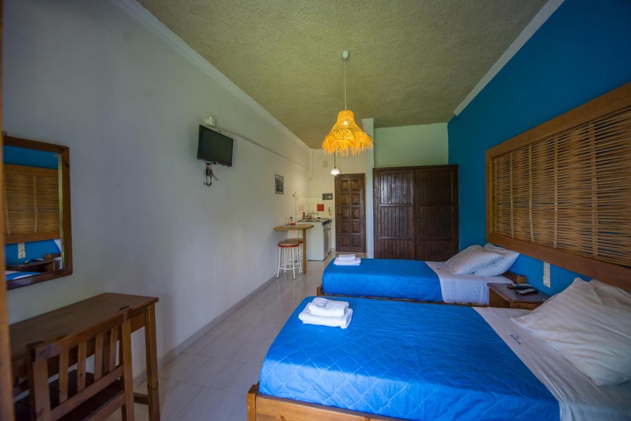 Villa Spyridoula Studios On The Beach Сидари Екстериор снимка